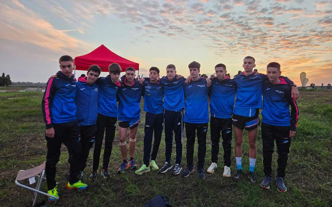 Conjunto equipo cadete en el Campeonato de España por clubes./ Club Tragamillas