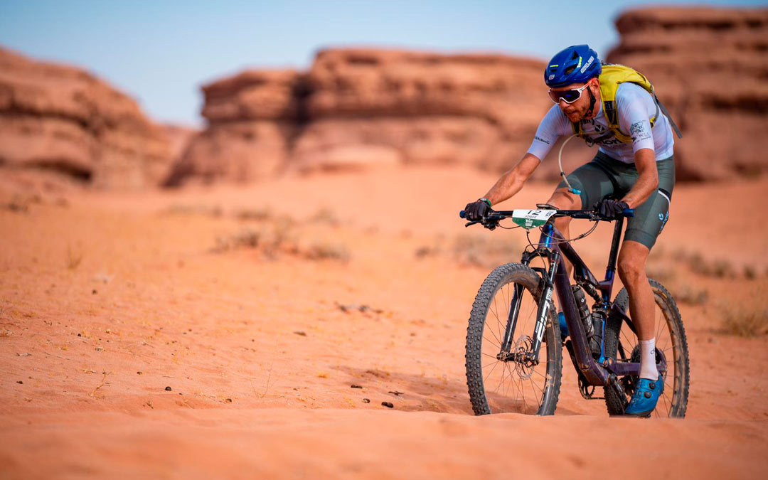Lamiel durante una de las etapas de la Titan Desert 2024./ Jorge Lamiel