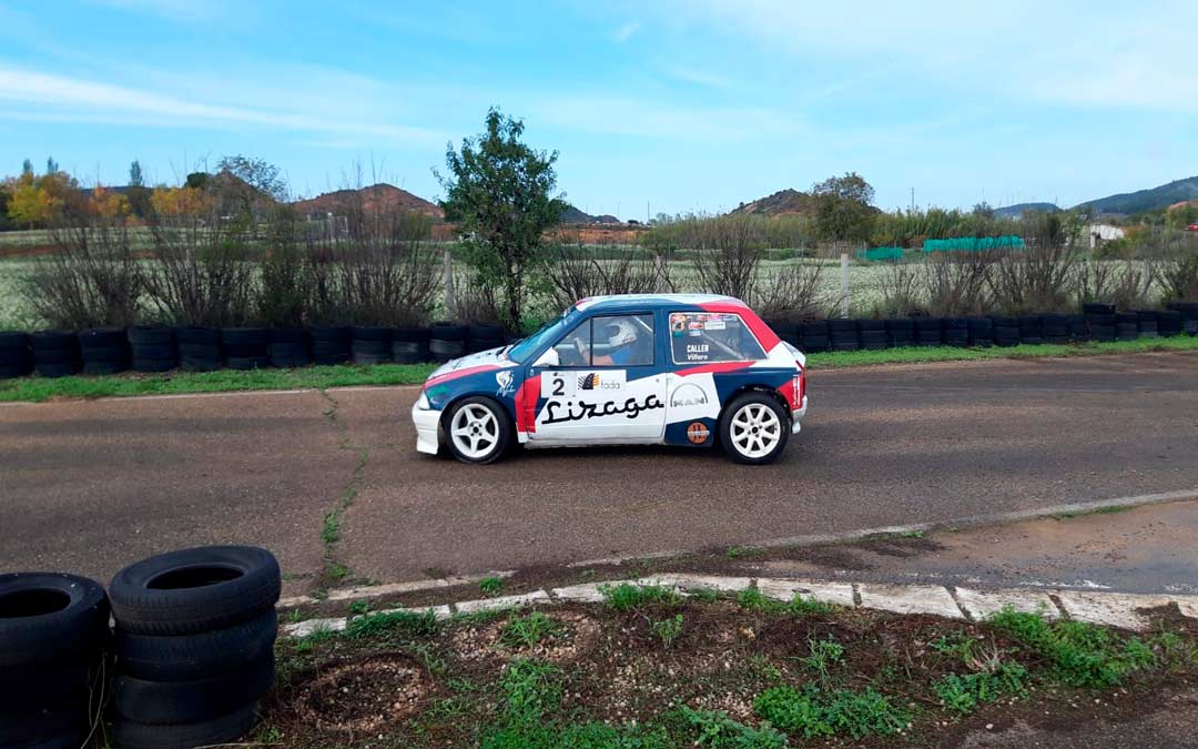 Piloto a los mandos de su vehículo durante el IV Slalom de Andorra./ Karting Club Andorra