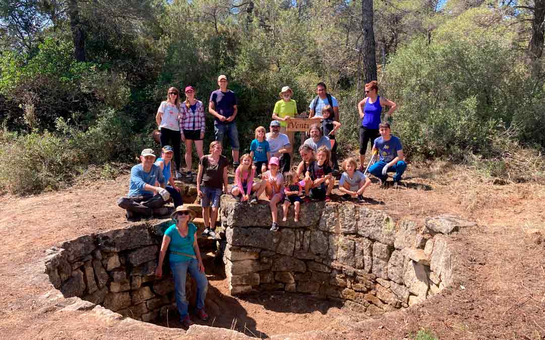 Proyecto 'Huellas de Agua' para recuperar balsas empedradas./ Jóvenes Arens de Lledó