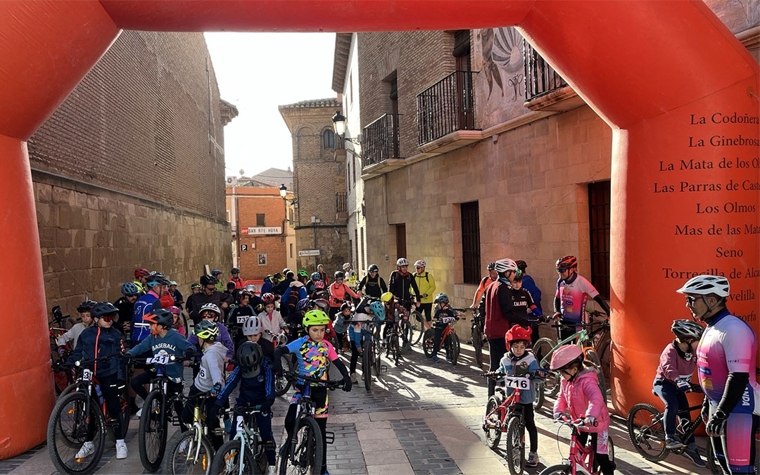 IV Quedada Infantil en Bicicleta entre Calanda y Foz./ Óscar Tomé