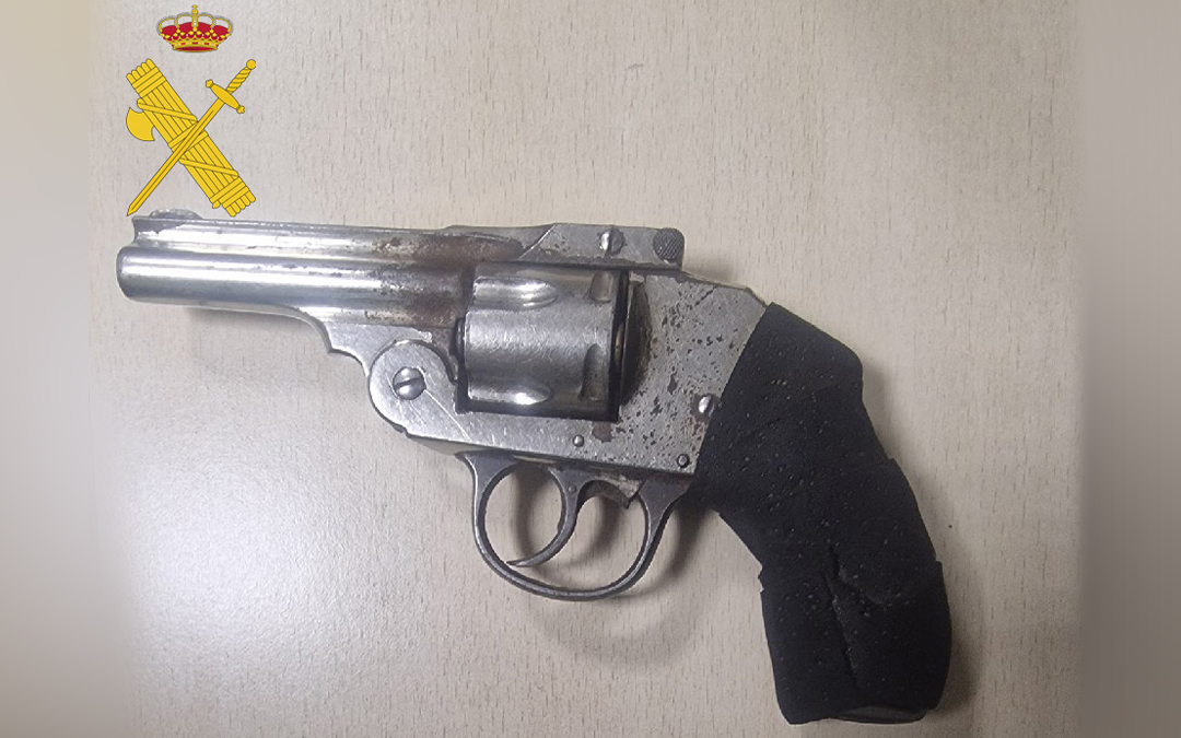 Imagen del arma incautada en Calaceite./ L.C.