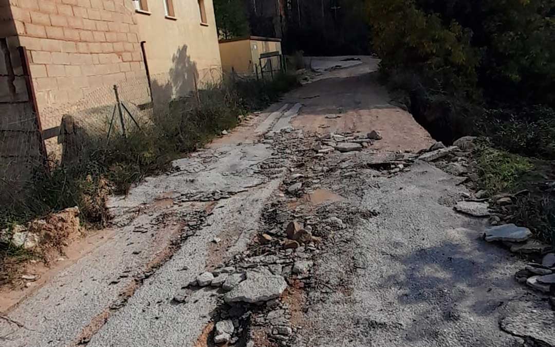 Camino destrozado en Valderrobres / Ayto.