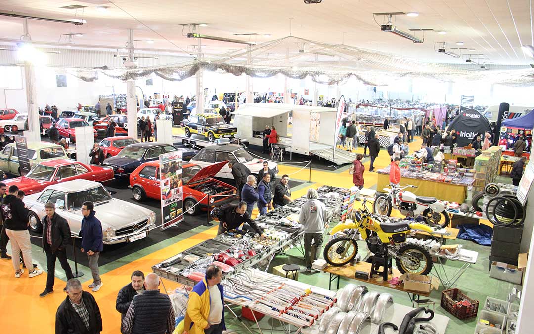 Autoclassic 2024, la XXVII Feria del Vehículo Clásico de Alcañiz. / B. Severino