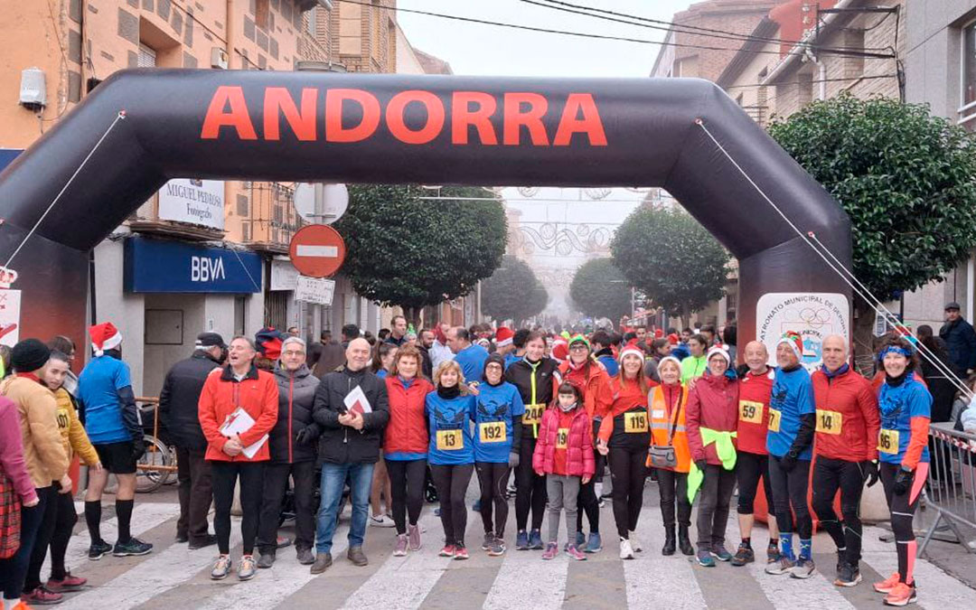 Parte de la organización de la San Silvestre andorrana de 2024. / Club Zancadas