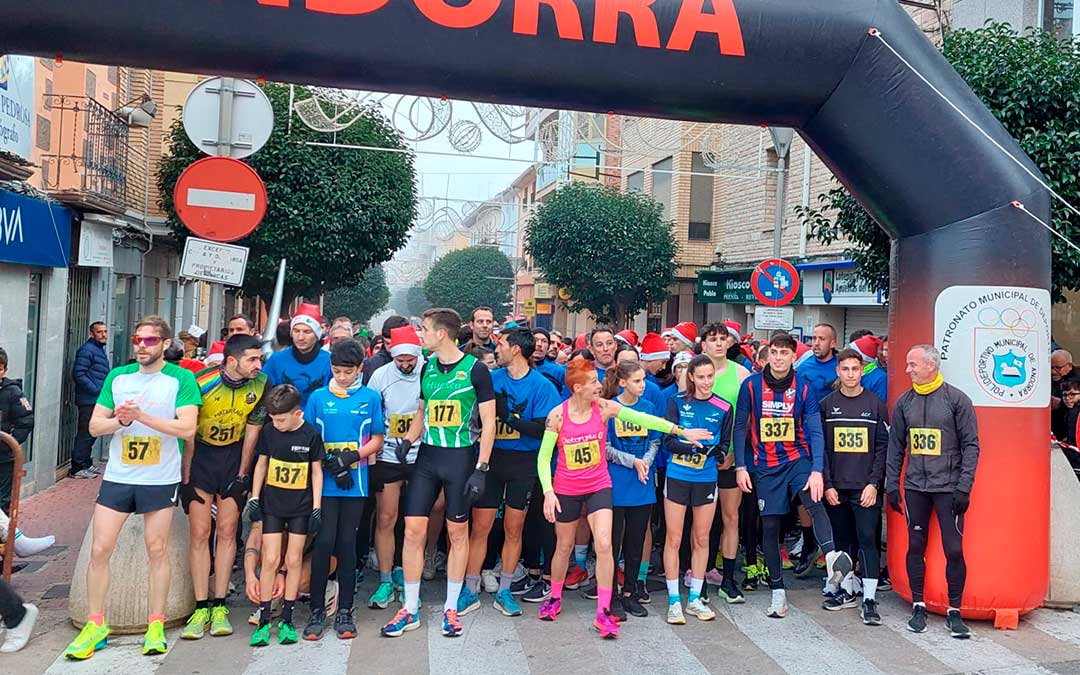 Salida de la XXVII San Silvestre de la avenida San Jorge de Andorra. / Club Zancadas
