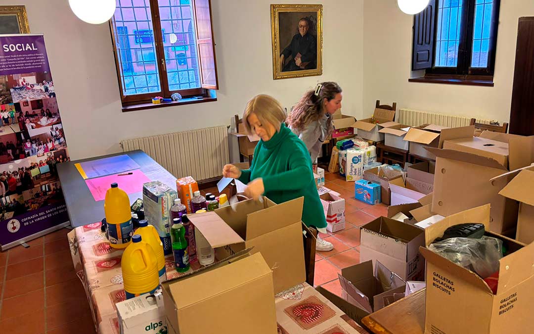 Voluntarios e impulsores de la campaña celebrada este diciembre./R. Blasco