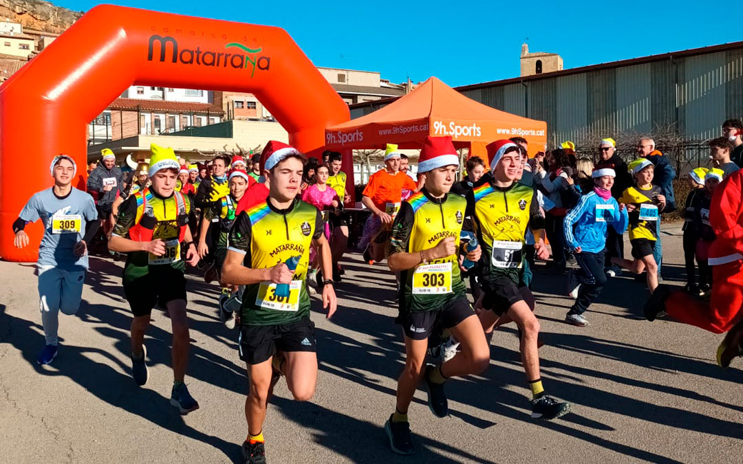 Los de Monroyo quemaron los turrones este domingo. / AYTO