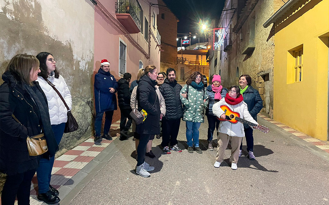 VI Concurso Fachadas Navideñas Chiprana./ S.F.