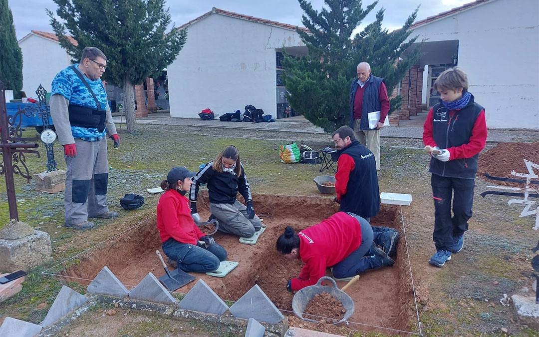 ArqueoAntro identificó y excavó la fosa de Joaquín los días 5 y 6 de diciembre./ ArqueoAntro