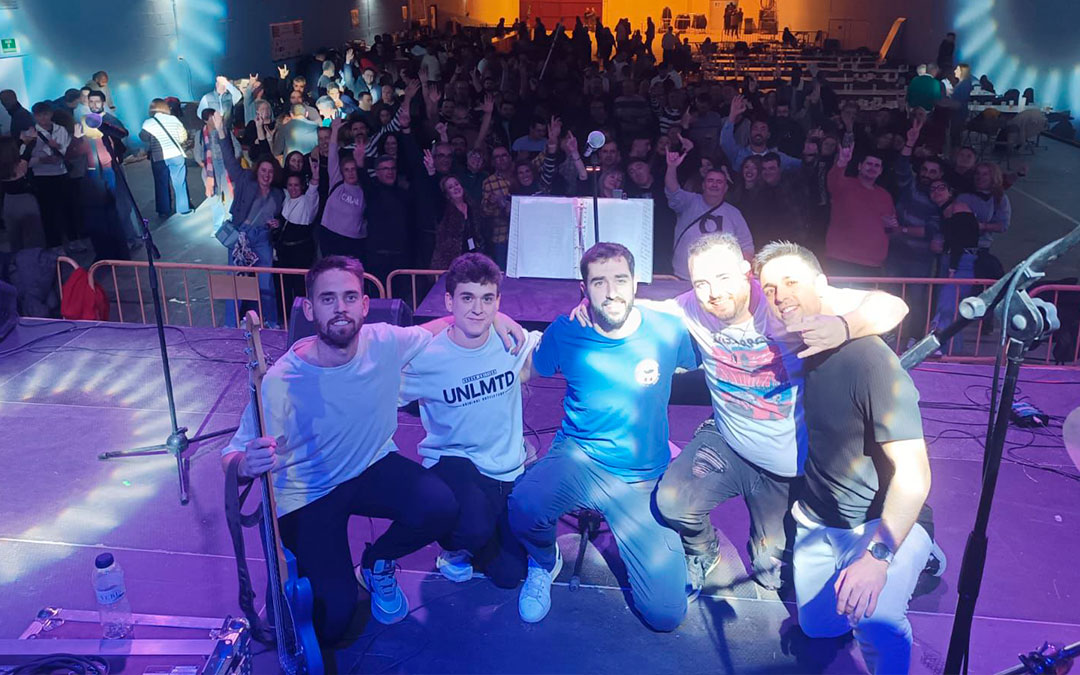 7 artistas tocaron altruistamente en el festival./ Organización del evento