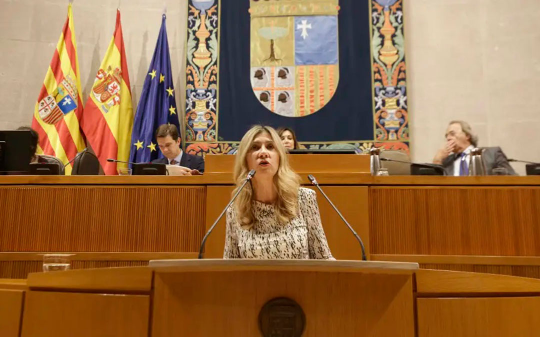 La vicepresidenta y consejera de Presidencia, Mar Vaquero, en la defensa de la Ley de Energía en las Cortes. / Guillermo Mestre
