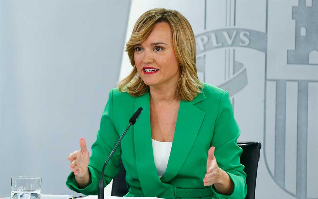 La ministra de Educación, Formación Profesional y Deportes y portavoz del Gobierno, Pilar Alegría, durante su comparecencia en la rueda de prensa tras el Consejo de Ministros. | Pool Moncloa / Jose Manuel Álvarez