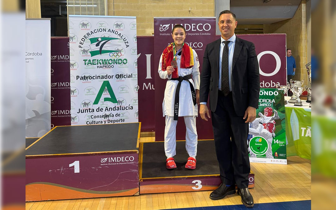 Irene Soriano en el podio de Córdoba./ Cabral Team