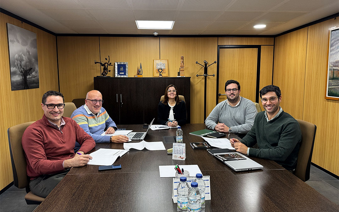 Reunión entre el Ayuntamiento de Caspe y RIC Energy./ Ayto. Caspe