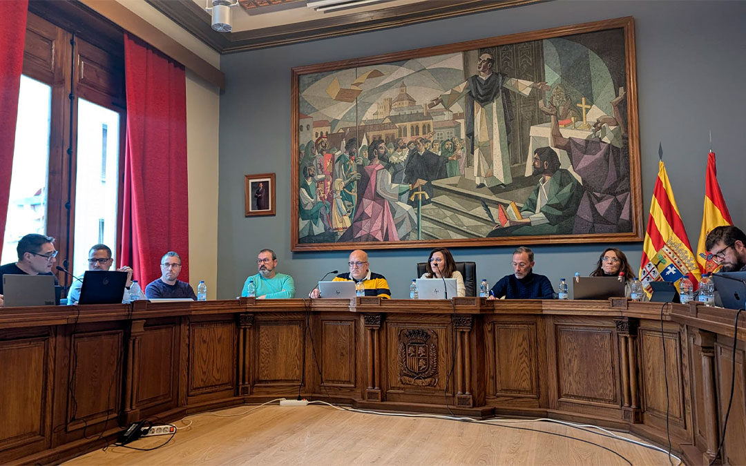 Pleno ordinario diciembre del Ayuntamiento de Caspe./ S.F.