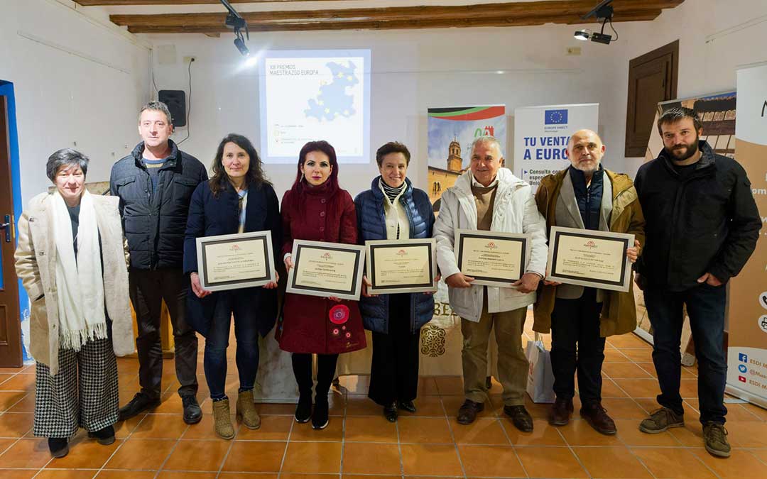 Galardonados con los XIII Premios Maestrazgo – Europa y autoridades, el sábado, en Mirambel / Comarca Maestrazgo
