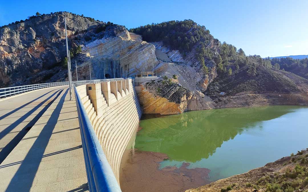 Estado actual de la presa del Cañón en Santolea./ A.G.