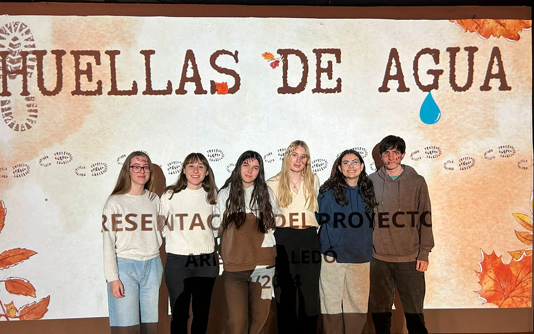 Los jóvenes presentaron el proyecto a toda la localidad el sábado con una muy buena aceptación. / María Pilar Serres