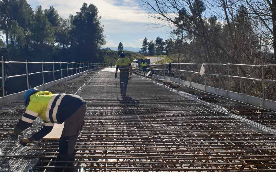 Obras en el Puente de Lledó./ La COMARCA