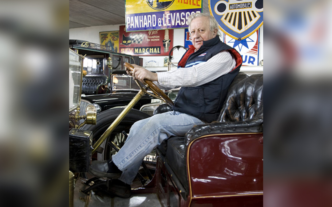 Ramón Magriñà adquirió su primer coche con 18 años y en la actualidad cuenta en su museo con más de 46 vehículos. / Autoclassic