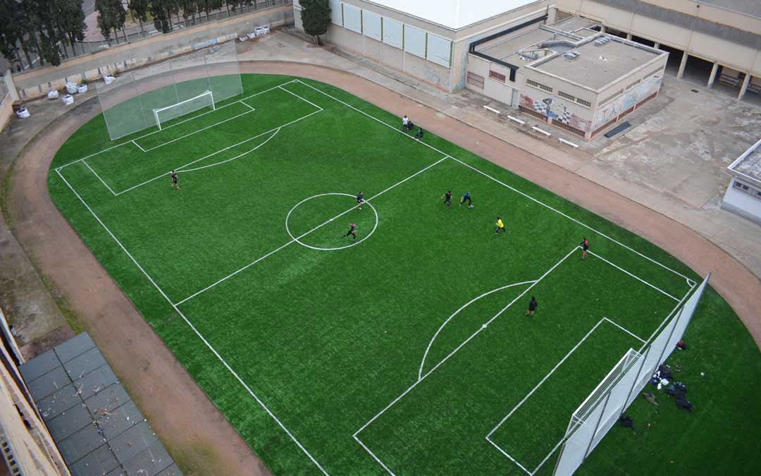 Los jóvenes ya han comenzado a disfrutar de las instalaciones./ M.M.R.
