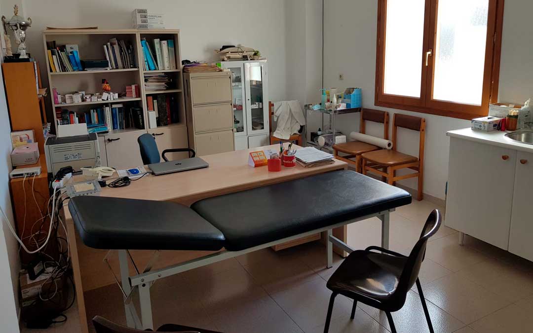 Imagen del consultorio médico de Valdeltormo./ L.C.