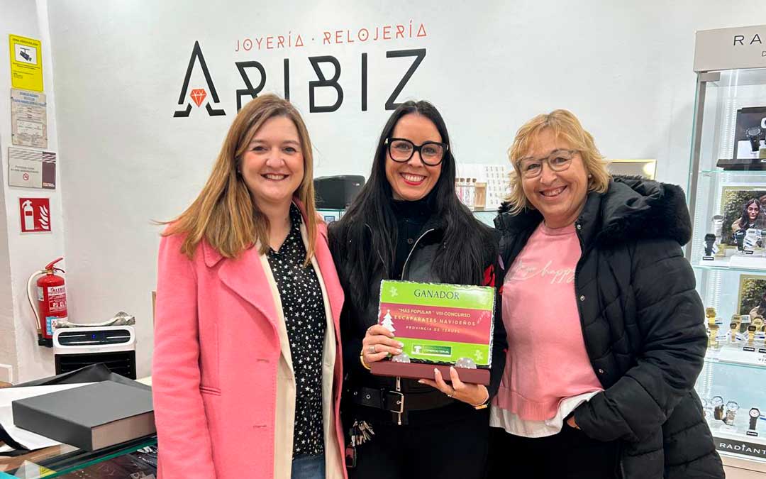 Joyería Aribiz ha recibido este jueves su premio./ L.C.