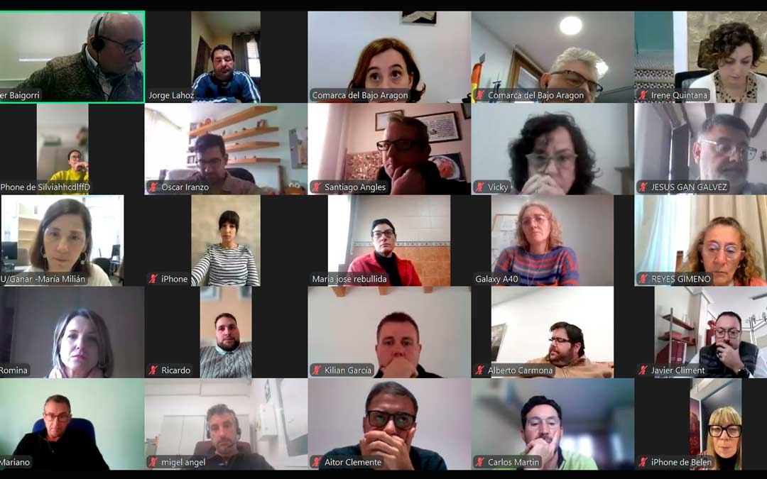 Imagen de los concejales en el pleno ordinario del mes de enero que se celebró de forma telemática./ L.C.