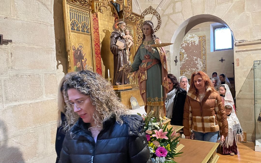 Procesión Pujada dels Panistres Mazaleón 2025./ S.F.