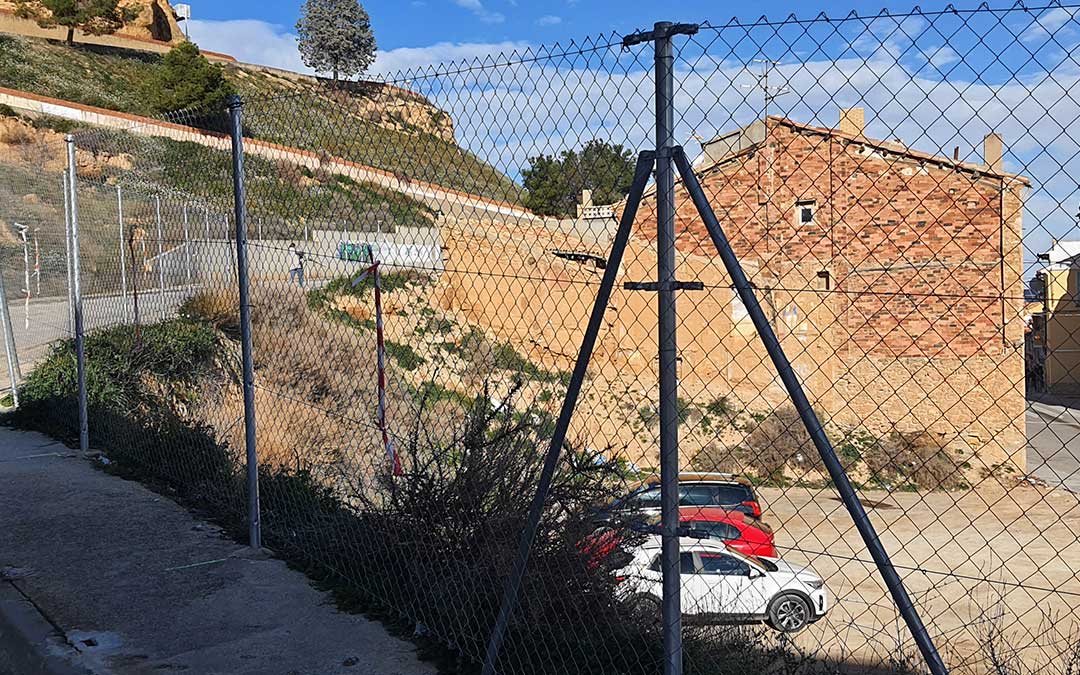 Vallado colocado en la avenida Alcorisa de Andorra./ Ayto.