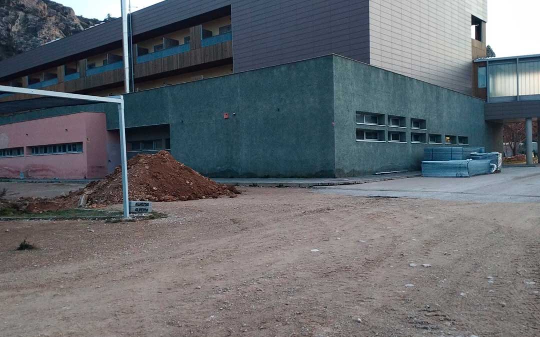 Las obras de la ampliación del Balneario de Ariño comenzaron este miércoles./ Balneario de Ariño.