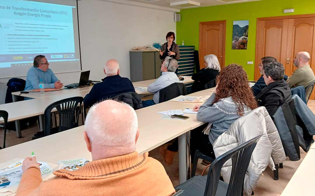 Jornada “Café y renovables, construyendo comunidades energéticas” celebrada en Valderrobres./L.C.