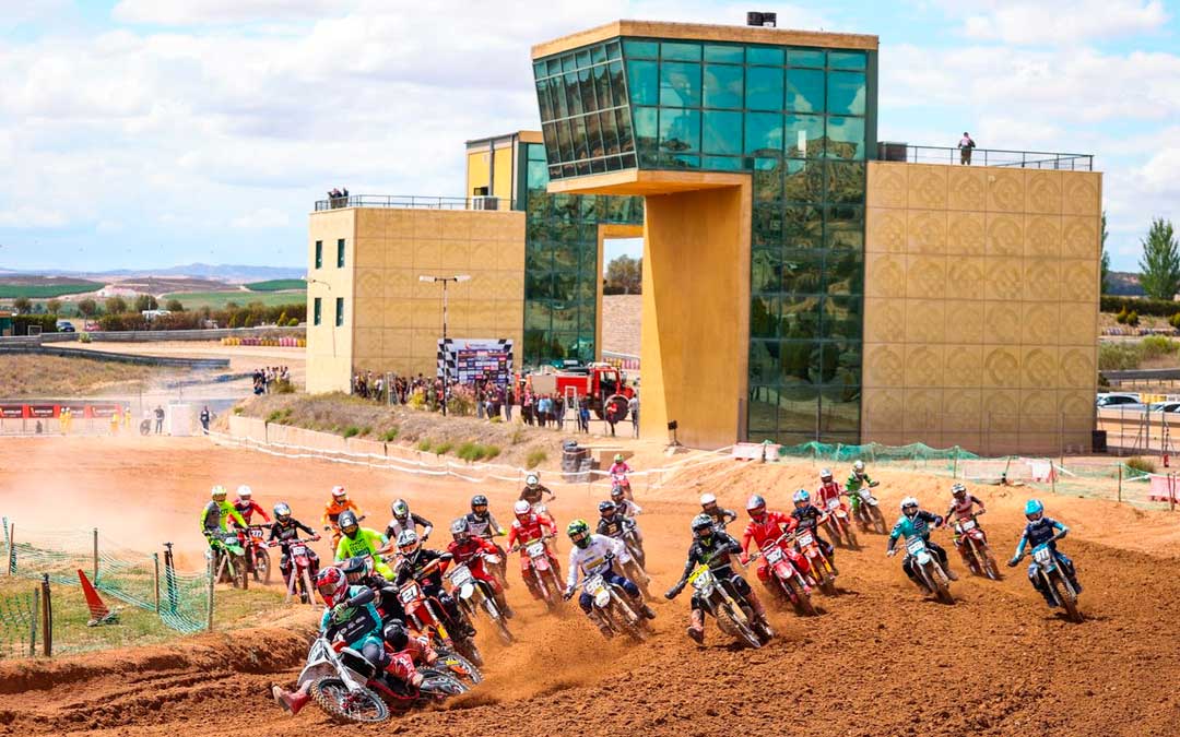Imagen de archivo del pasado Campeonato de España celebrado en el circuito alcañizano./ MOTORLAND
