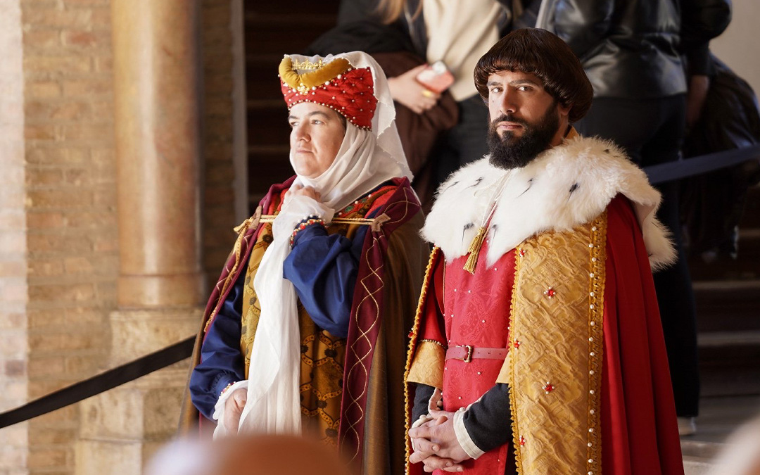 Fernando de Antequera antes de ser coronado junto a su mujer./ Palacio de la Aljafería