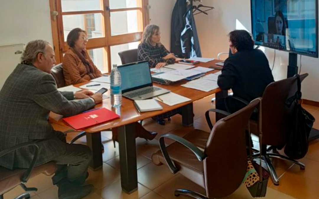 Reunión bilateral telemática entre la consejería, Turismo de Aragón y el Ministerio este jueves./ DGA