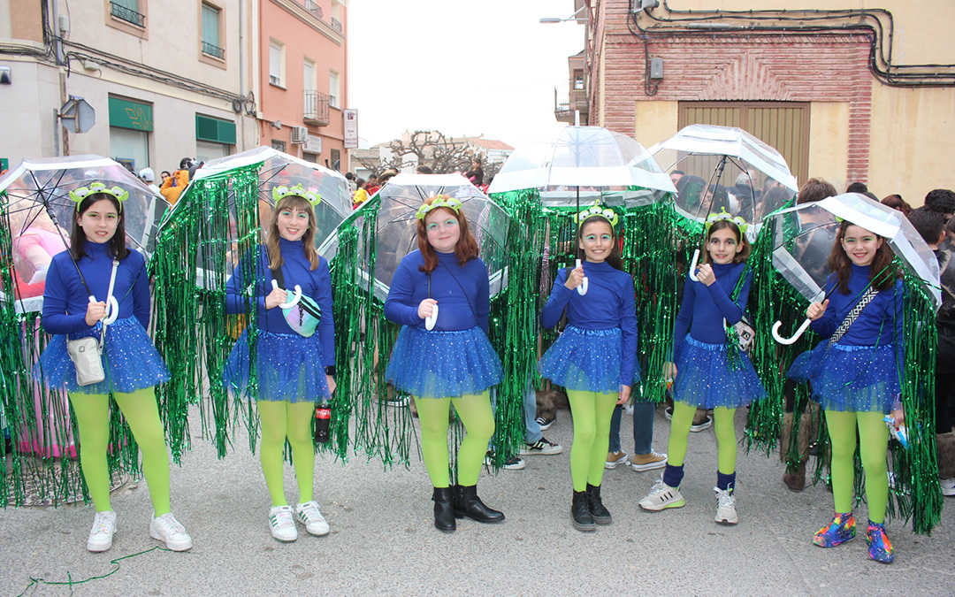 Participantes en el desfile de Carnaval de Caspe / L.C.