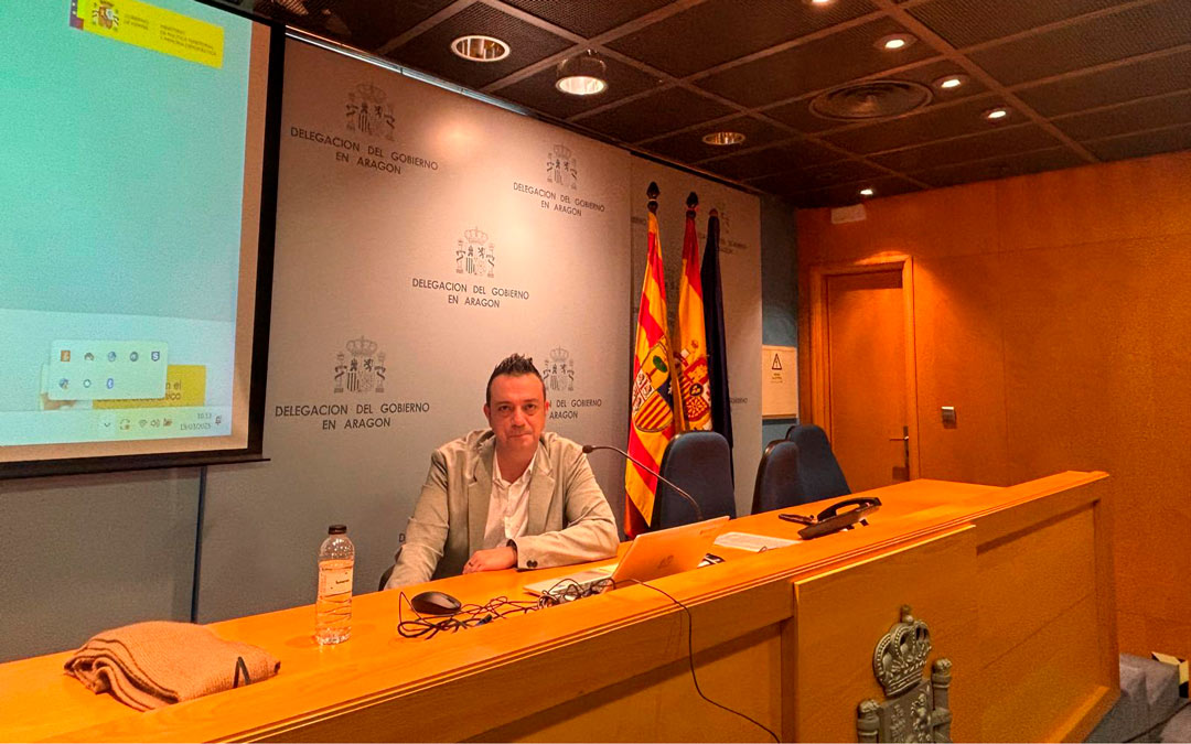Arcadio Blasco, delegado territorial de Aemet en Aragón presenta el balance de invierno / LA COMARCA