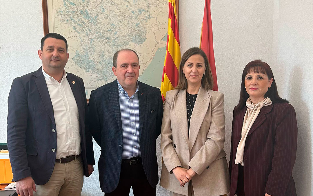 Miguel Ángel Esteban, Manuel Joven, Rosa Sánchez y Natividad Teresa en la toma de posesión. / Cedida a DGA