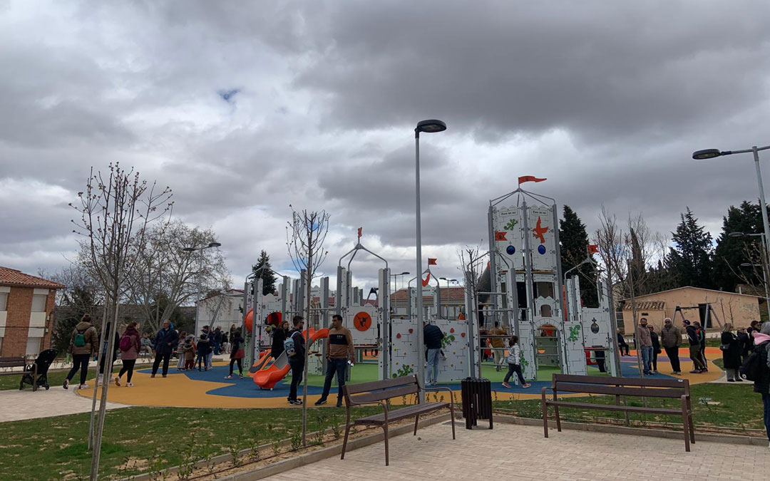Una de las zonas del nuevo parque Intergeneracional los Salesianos. / S. Cubero