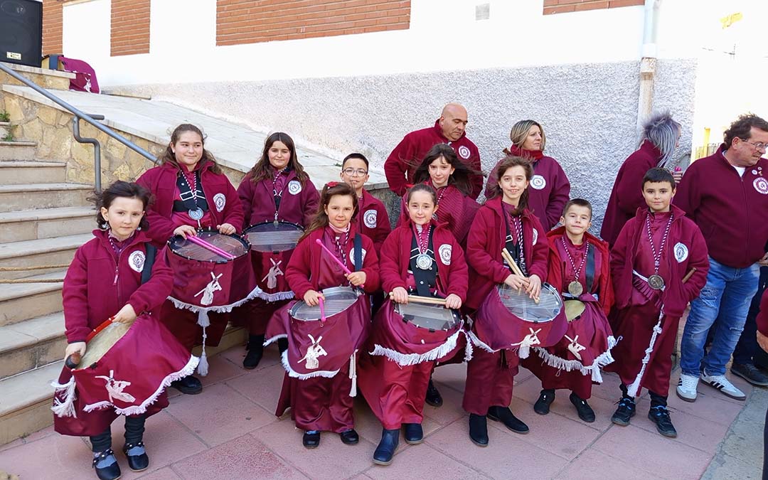 Grupo infantil Cofradía de Jesús Nazareno de Ariño./M.J. Salvador