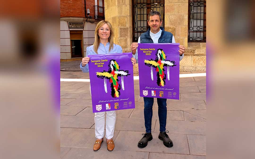 Presentación del cartel anunciador de Semana Santa de 2025./ AYTO ALCORISA