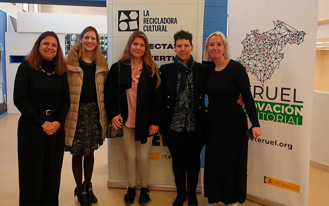 Inauguración de la exposición itinerante 'Magnia: la historia jamás contada'./ CIT de Teruel.