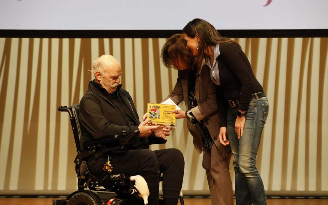 Entrega del premio Porquet a Martín Caparrós./ APA