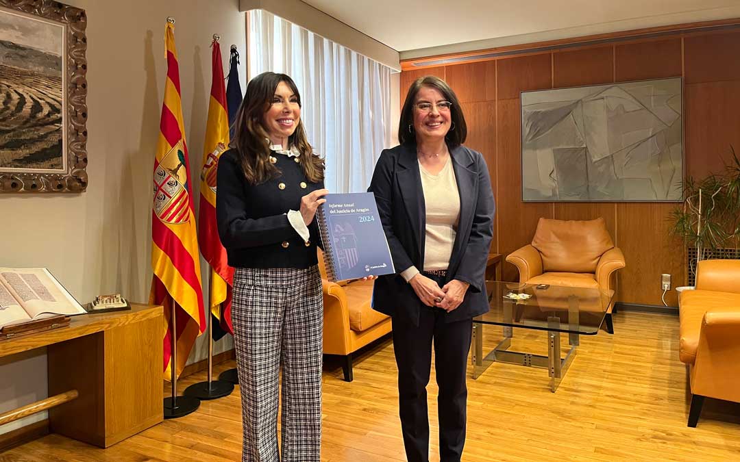 La Justicia de Aragón ha entregado este miércoles el informe anual a las Cortes./ JUSTICIA
