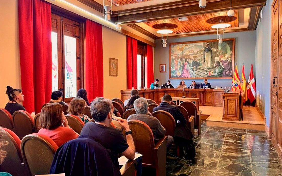 La Mesa de Trabajo para la campaña agrícola 2025 se celebró en el ayuntamiento./ Ayto. Caspe