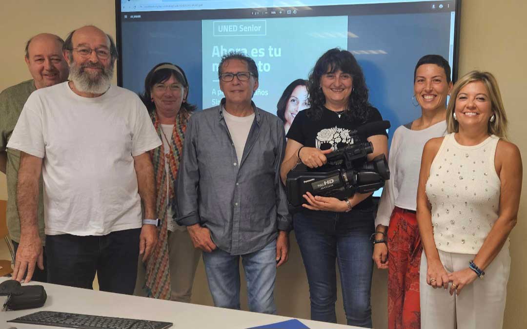 Los cortometrajes "El maletín inquieto" y "Más activos" competirán en la categoría Activos para la Salud./ UNED