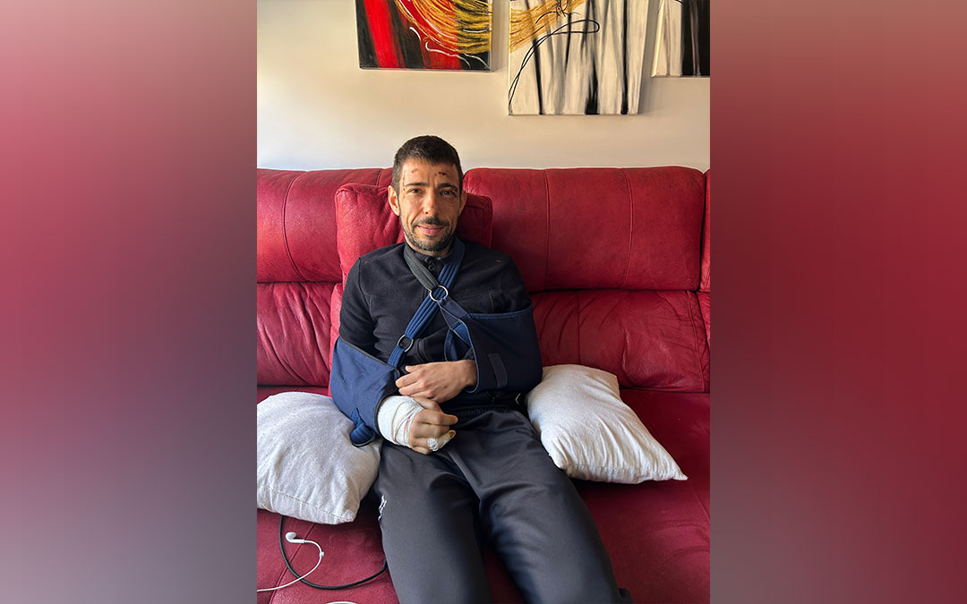 El triatleta Roberto Ruiz se enfrenta a una larga recuperación. / R.R.