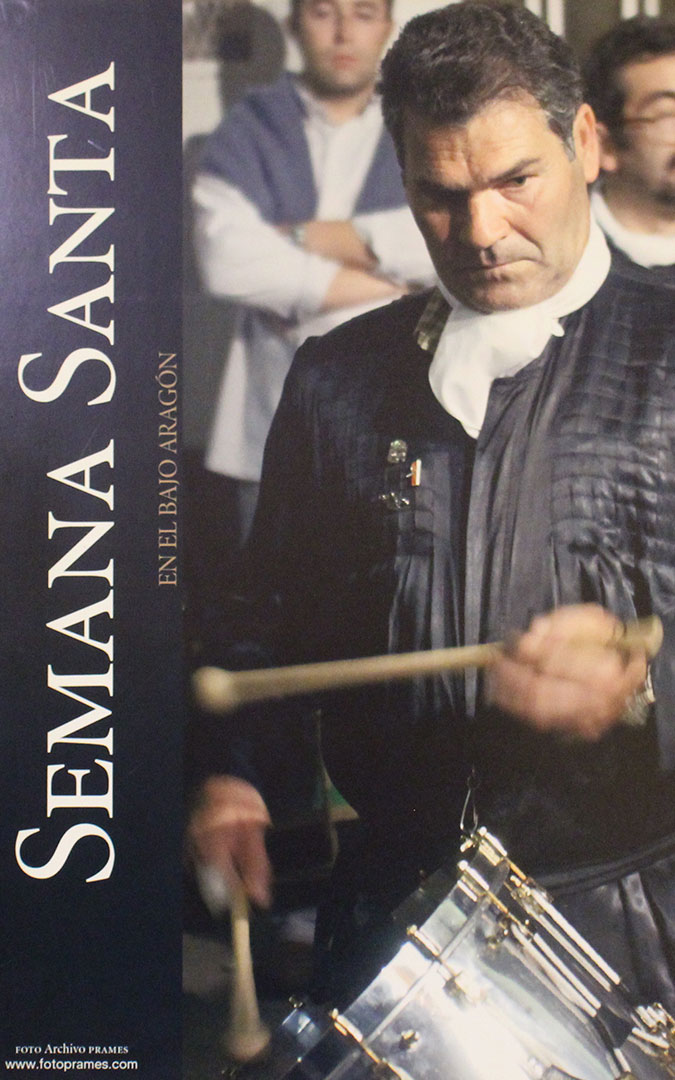 Ángel Soro salió en la revista La Magia de Viajar como imagen de la Semana Santa. / Archivo familiar
