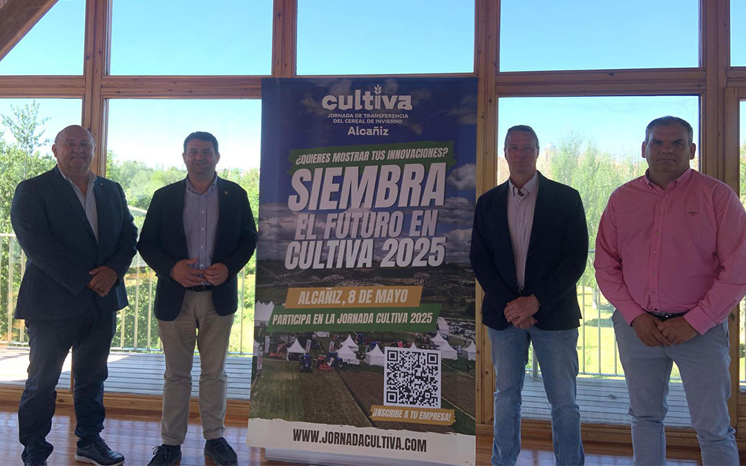 José Víctor Nogués, Miguel Ángel Estevan, Miguel Gutiérrez y Luis Egea, en la presentación de la Jornada Cultiva Alcañiz. / S.C
